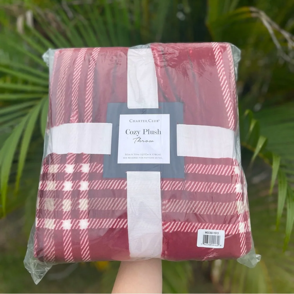 NWT Charter Club Cozy Plush 50in x 70in Throw • Garnet Plaid